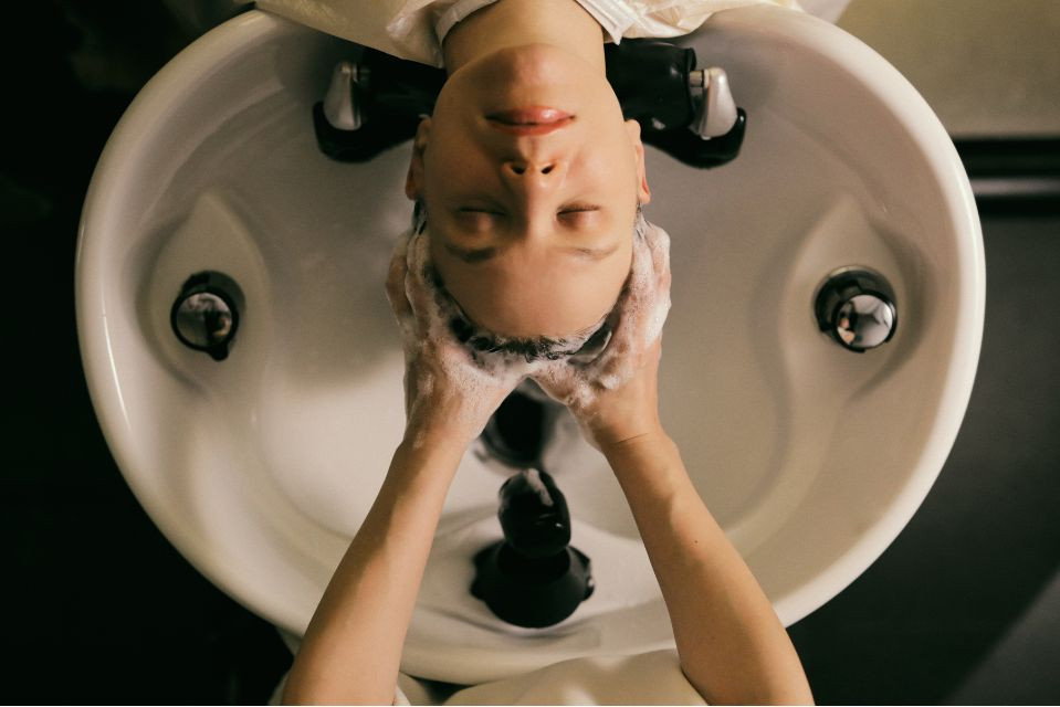 脳科学者も着目した「骨膜ヘッドスパ」で、休まらない頭をリセット！【ととのい体験記】