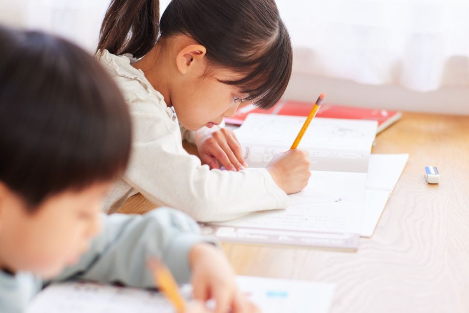 小学校低学年のお子さんに。資格ソムリエが厳選した、おススメの資格3選