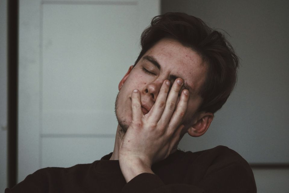 「休んでも頭がスッキリしない……」思考のノイズを消し、集中力を取り戻す3つの方法【いま「日本の資格・検定」で注目されている記事】