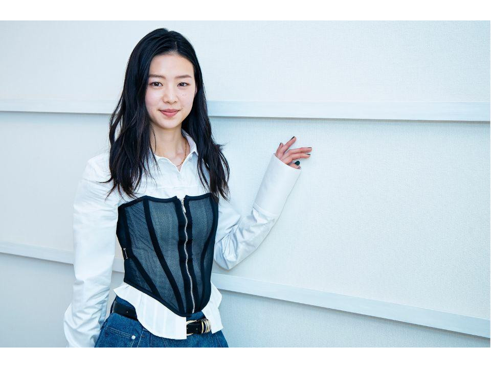 注目俳優・片山友希に学ぶ吸収力の極意。現場のすべてを成長の糧に